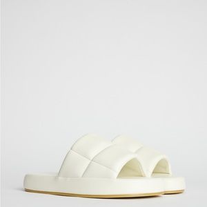 STAND STUDIO WOMEN'S LYRAH SLIDE SANDALS - WHITE